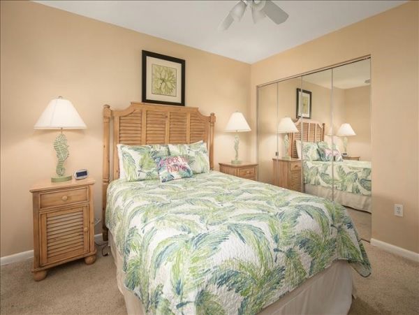 Quiet Luxury Complex at the Southern end of Sunset Beach