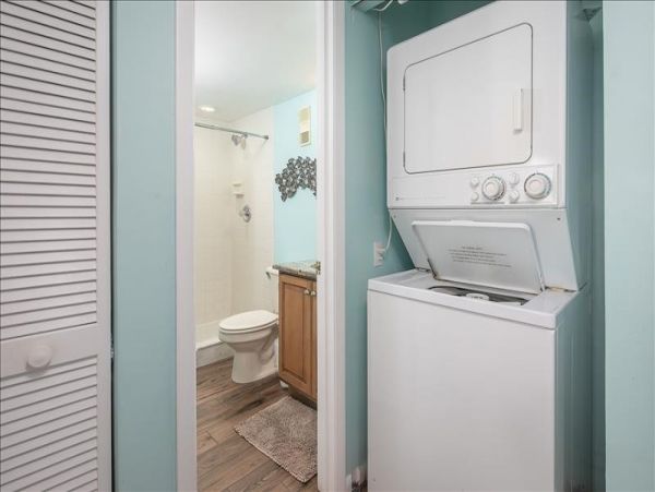 Quiet Luxury Complex at the Southern end of Sunset Beach