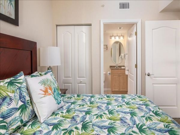 Treasure Island Condo 967873
