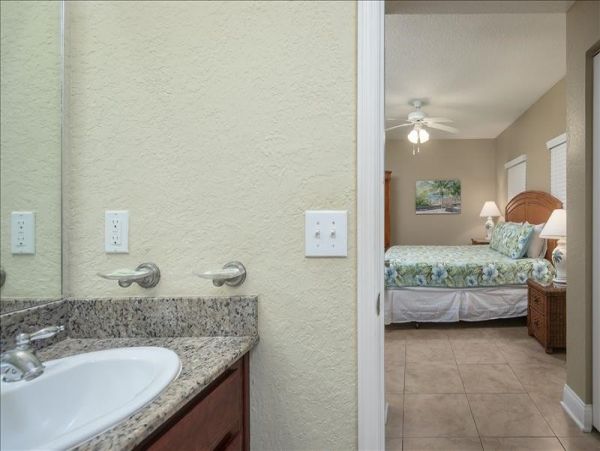 Treasure Island Condo 967874