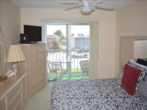 Treasure Island Condo 967875