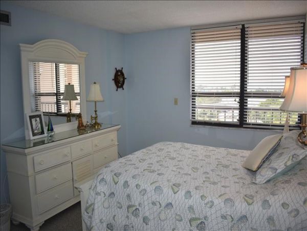 Treasure Island Condo 967877