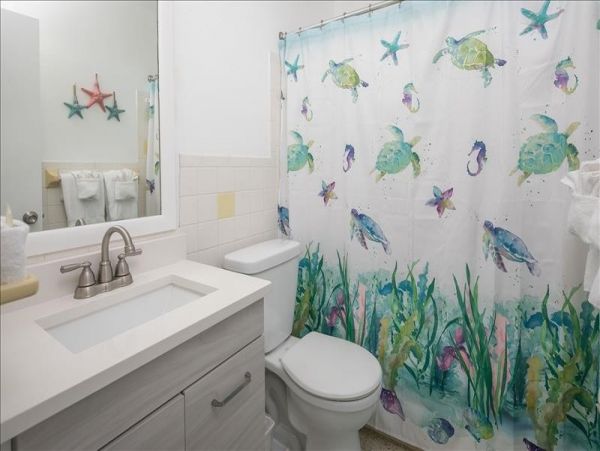 Sunset Beach 2 Bedroom Cottage 2 Blocks to the Beach