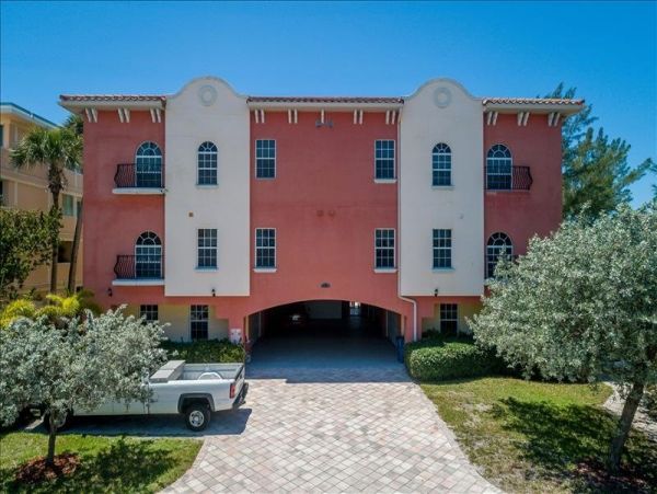 Treasure Island Condo 967882