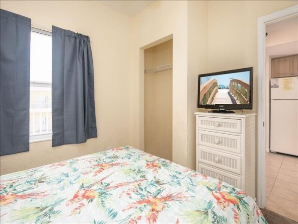 Treasure Island Beach Condo NEW ARRIVAL