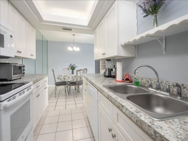 Treasure Island Condo 967892