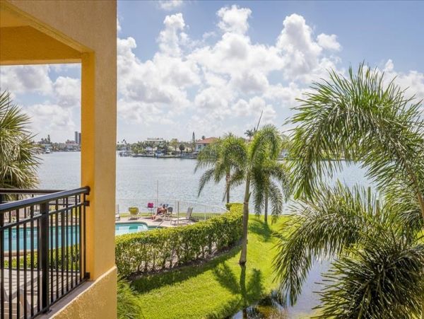 Treasure Island Condo 967893