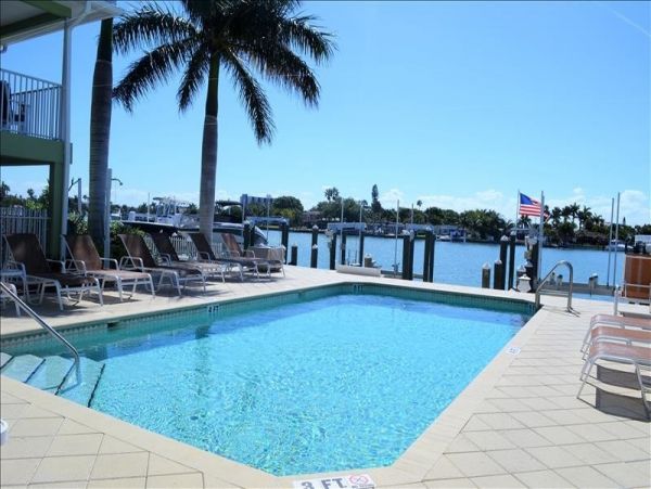 Treasure Island Condo 967894