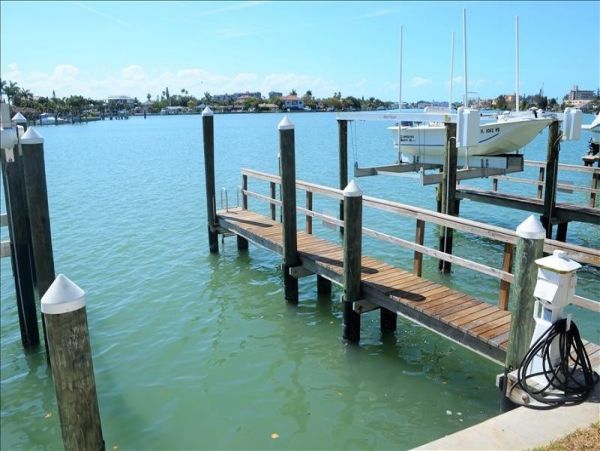 Treasure Island Condo 967894