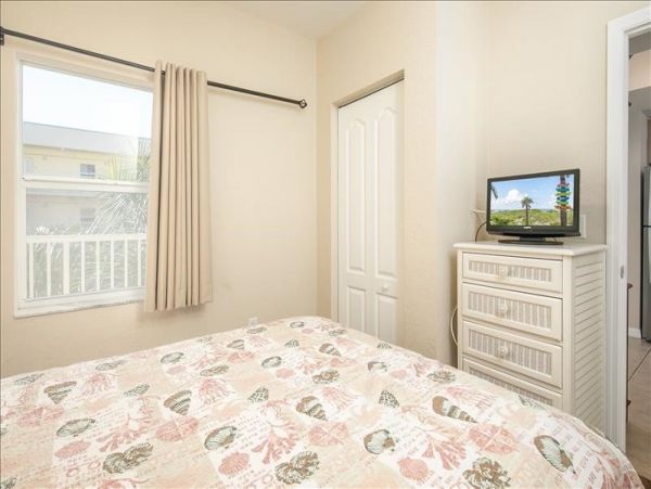 Treasure Island Condo 967898