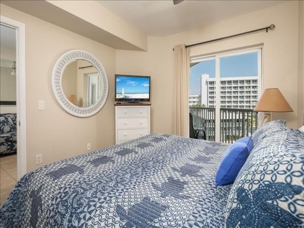 Treasure Island Condo 967898