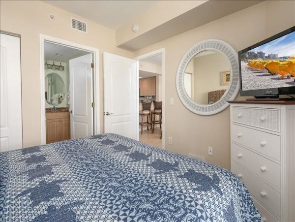 Treasure Island Condo 967898