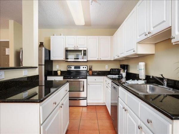 Madeira Beach Steps to the Gulf Elegant Two Bedroom Vacation Condo