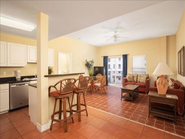 Madeira Beach Steps to the Gulf Elegant Two Bedroom Vacation Condo