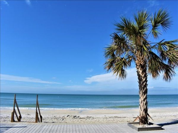 Treasure Island Condo 967900