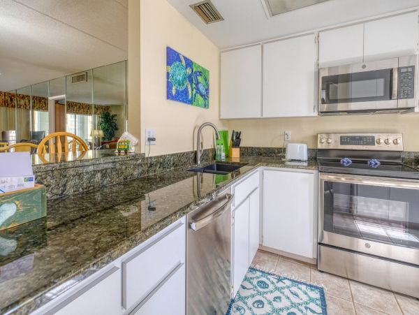 Belleair Beach Lovely Residence Sleeps 6