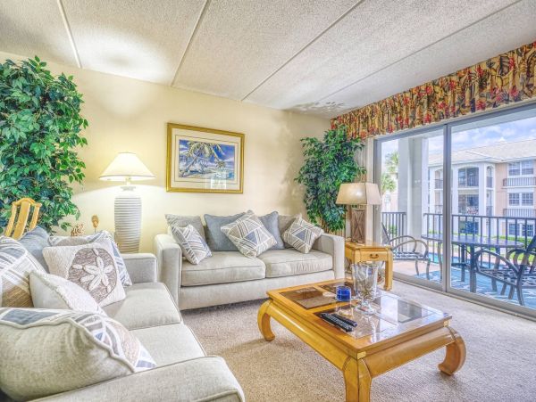 Belleair Beach Lovely Residence Sleeps 6
