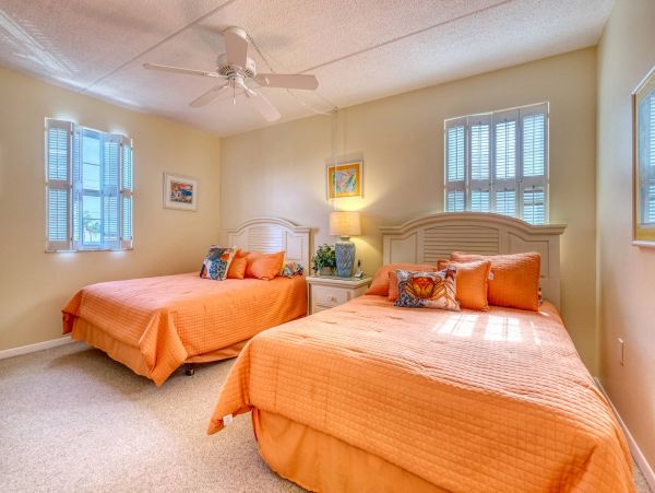 Belleair Beach Lovely Residence Sleeps 6