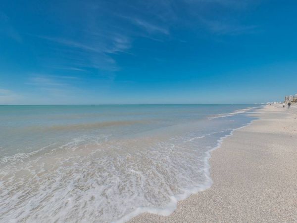 Belleair Beach Lovely Residence Sleeps 6
