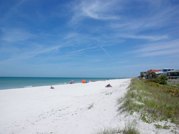 Belleair Beach Lovely Residence Sleeps 6