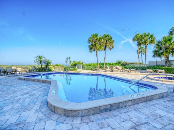 Luxury Two Bedroom Beach Condo At Indian Rocks Beach