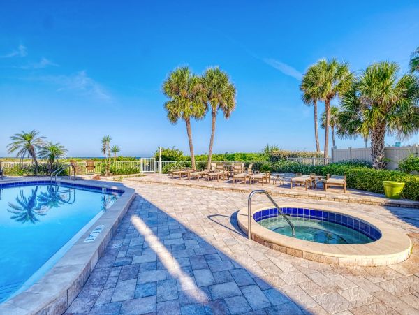 Luxury Two Bedroom Beach Condo At Indian Rocks Beach