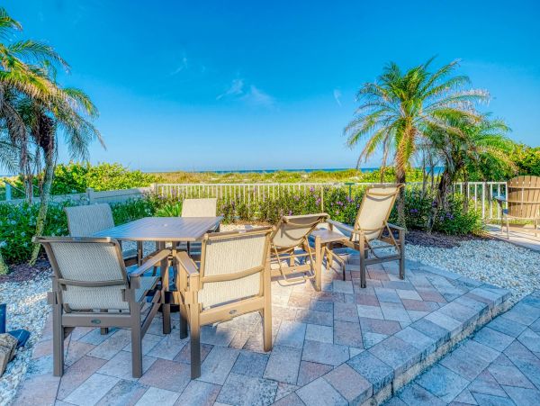 Luxury Two Bedroom Beach Condo At Indian Rocks Beach