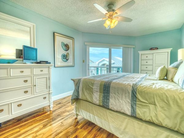 Luxury Two Bedroom Beach Condo At Indian Rocks Beach
