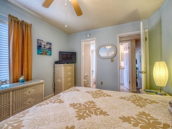 Luxury Two Bedroom Beach Condo At Indian Rocks Beach