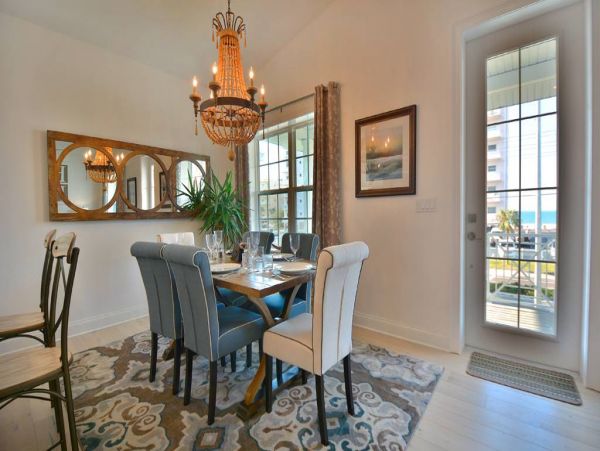 Three Bedroom Madeira Beach Vacation Home Steps to Beach