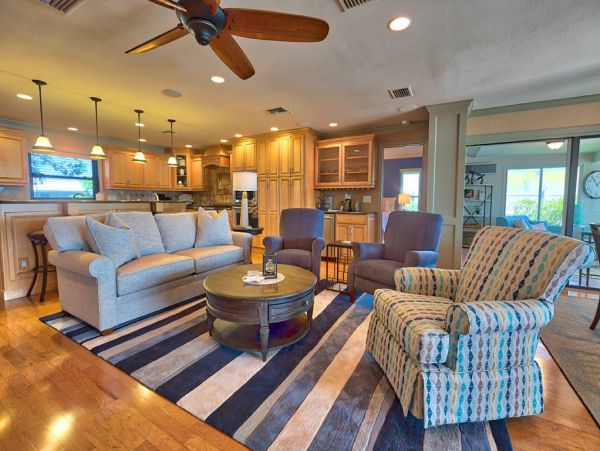 Waterfront Pool Vacation Home in Indian Rocks Beach Sleeps 10