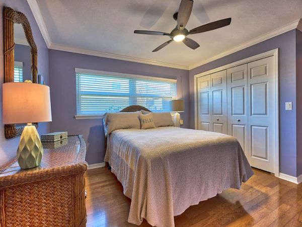 Waterfront Pool Vacation Home in Indian Rocks Beach Sleeps 10
