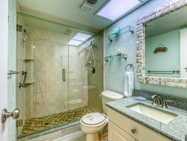Indian Shores 2 Bedroom Vacation Condo with Bay Views
