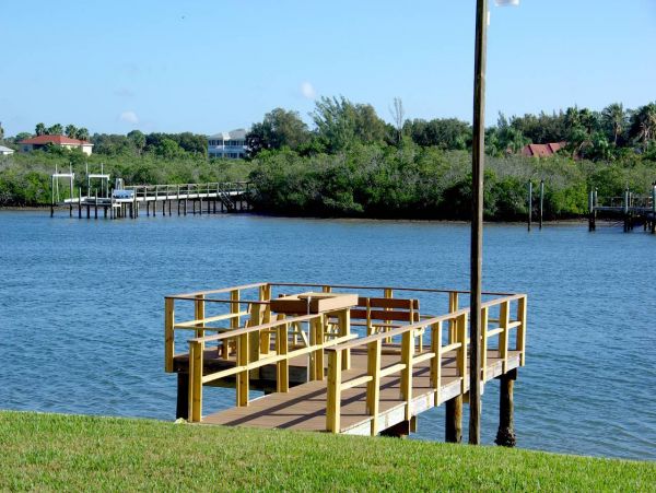 Indian Shores 2 Bedroom Vacation Condo with Bay Views