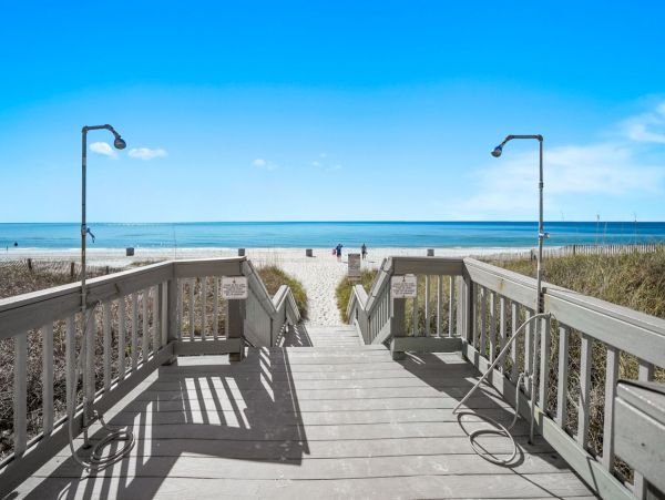 Panama City Beach 3 Bedroom/2 Bath Vacation Home Sleeps 11 Guests