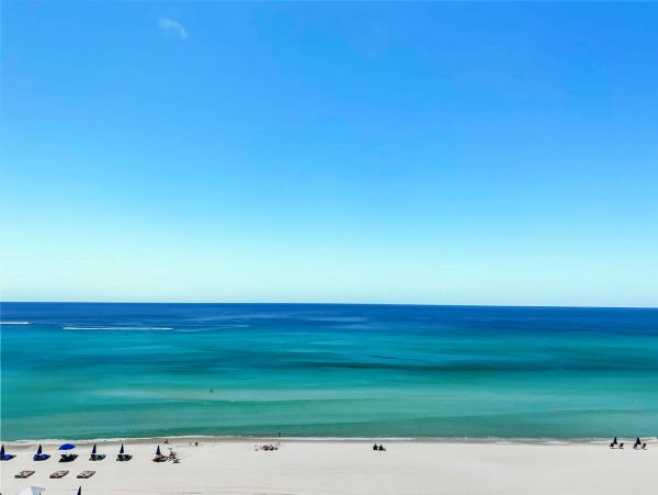 Panama City Beach 3 Bedroom/2 Bath Vacation Home Sleeps 11 Guests