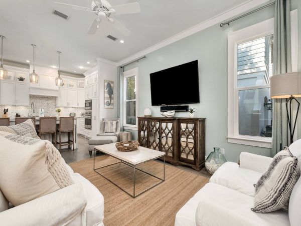 Luxury 4 Bedroom Vacation Home in Rosemary Beach Close to Beach