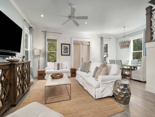 Luxury 4 Bedroom Vacation Home in Rosemary Beach Close to Beach