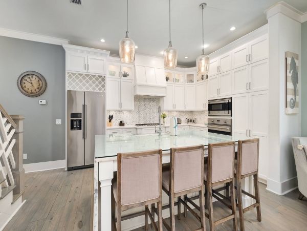 Luxury 4 Bedroom Vacation Home in Rosemary Beach Close to Beach