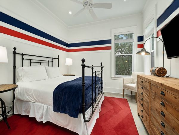 Luxury 4 Bedroom Vacation Home in Rosemary Beach Close to Beach