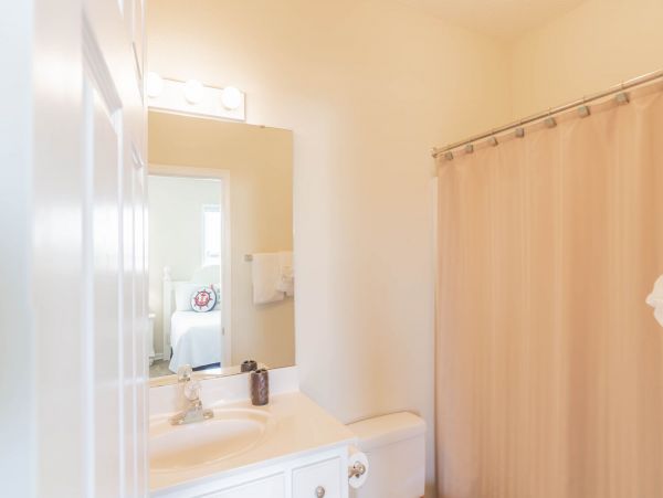 4 bedroom-4 Bathroom House across the street from the beach with community pool