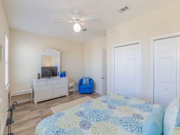 4 bedroom-4 Bathroom House across the street from the beach with community pool