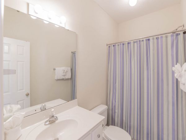4 bedroom-4 Bathroom House across the street from the beach with community pool