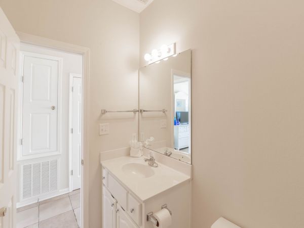 4 bedroom-4 Bathroom House across the street from the beach with community pool