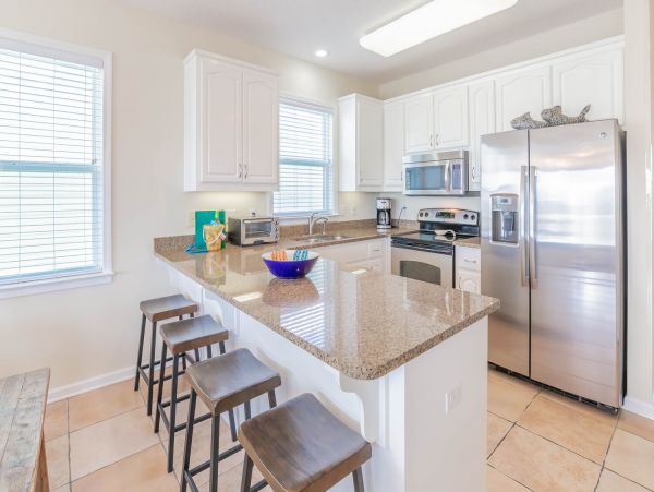4 bedroom-4 Bathroom House across the street from the beach with community pool