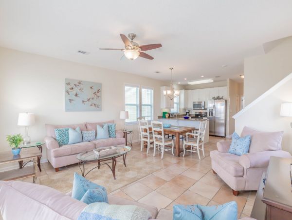 4 bedroom-4 Bathroom House across the street from the beach with community pool