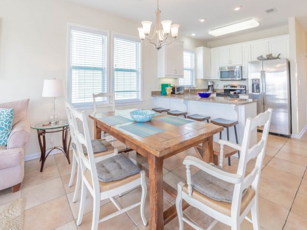 4 bedroom-4 Bathroom House across the street from the beach with community pool