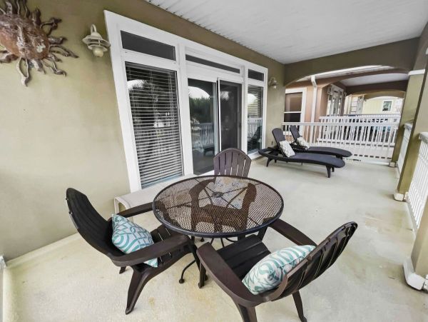 Panama City Beach Lovely Three Bedroom Stroll to Beach Home