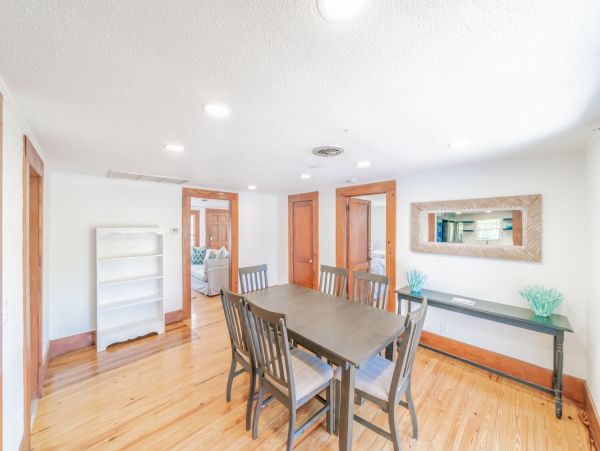 Grayton Beach Amazing Residence- One Min Walk to Beach