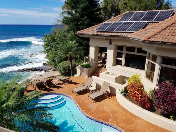 Elegant Oceanfront Retreat with Private Cove, Pool & Spa in Maui